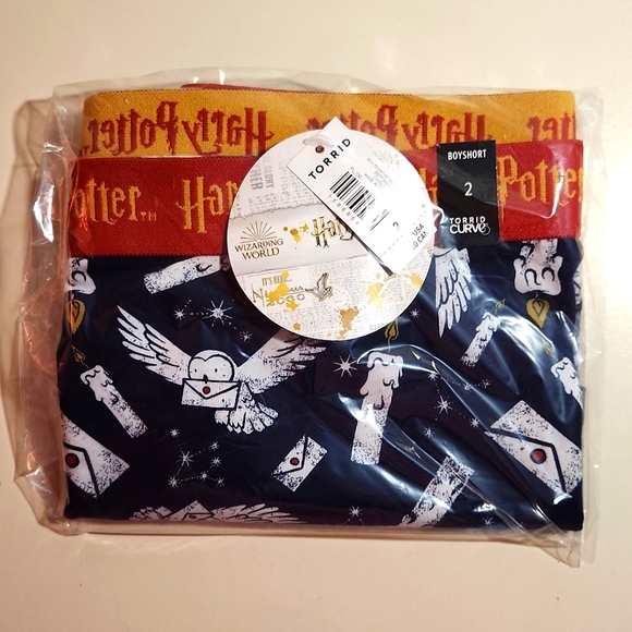♥️NWT VINTAGE TORRID PANTY - HARRY POTTER HOGWARTS HEDWIG BOYSHORT - PLUS SIZE - Picture 3 of 8